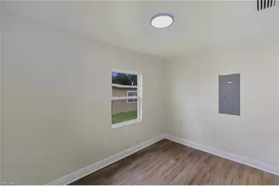 25 Cypress St, North Fort Myers, FL 33903 - Photo 20