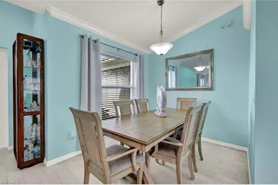 1718 SW 12th Ln, Cape Coral, FL 33991 - Photo 4