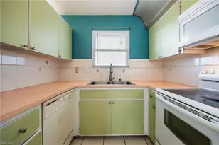 1333 SW 5th Pl, Cape Coral, FL 33991 - Photo 14