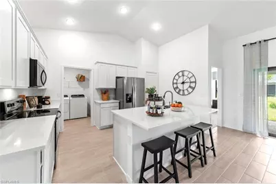 1803 NE 15th Pl, Cape Coral, FL 33909 - Photo 2