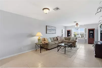 912 SE 46th St #201, Cape Coral, FL 33904 - Photo 8