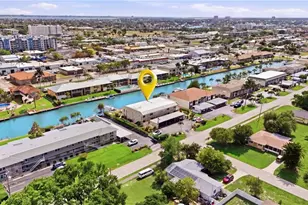 912 SE 46th St, Cape Coral, FL 33904 - Photo 4