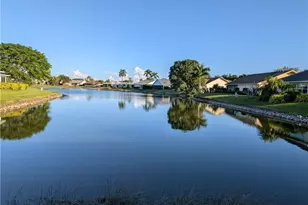 104 Fleur De Lis Ln, Naples, FL 34112 - Photo 2