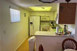 12491 McGregor Blvd, Fort Myers, FL 33919 - Photo 4