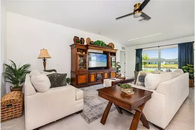 4094 San Clemente Ct, North Fort Myers, FL 33917 - Photo 2