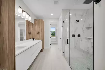 38 NE 8th Pl, Cape Coral, FL 33909 - Photo 24