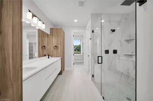 38 NE 8th Pl, Cape Coral, FL 33909 - Photo 24