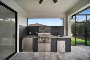 38 NE 8th Pl, Cape Coral, FL 33909 - Photo 38