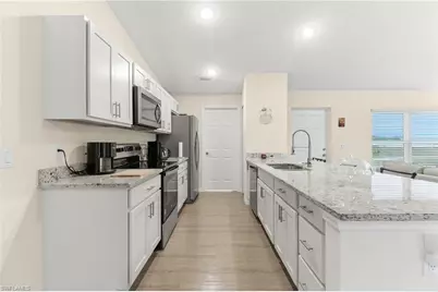 7024 Hero Cir, Labelle, FL 33935 - Photo 32