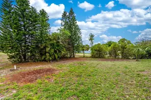 2519 9th St W, Lehigh Acres, FL 33971 - Photo 32