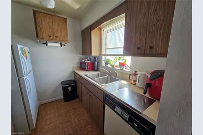 634 Joel Blvd, Lehigh Acres, FL 33936 - Photo 10