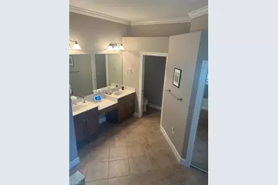 11111 Laughton Cir, Fort Myers, FL 33913 - Photo 10