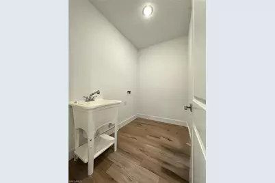 2914 SW 5th St, Cape Coral, FL 33991 - Photo 10