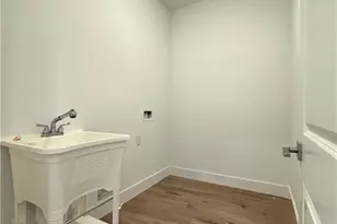 2914 SW 5th St, Cape Coral, FL 33991 - Photo 10