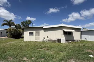 661 Coral Ln, North Fort Myers, FL 33917 - Photo 22