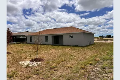 1005 NE 14th Ter, Cape Coral, FL 33909 - Photo 8