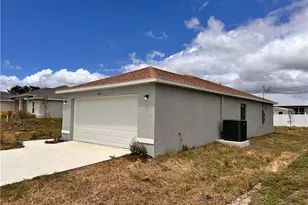 1005 NE 14th Terrace, Cape Coral, FL 33909 - Photo 4