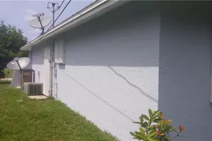 906 SE 19th Ln, Cape Coral, FL 33990 - Photo 26