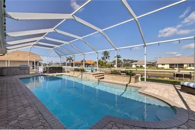 321 SE 31st St, Cape Coral, FL 33904 - Photo 2