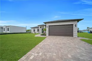 513 NW 25th Terrace, Cape Coral, FL 33993 - Photo 10