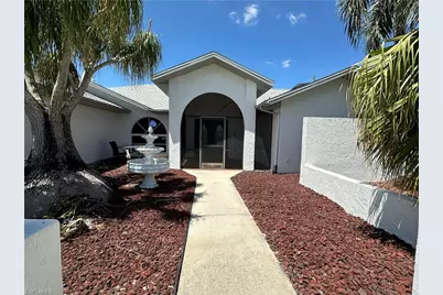 1922 SE 10th Pl, Cape Coral, FL 33990 - Photo 2