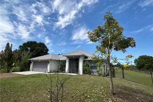 4665 47th Ave NE, Naples, FL 34120 - Photo 4