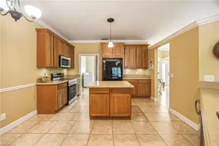3512 SW 17th Pl, Cape Coral, FL 33914 - Photo 4