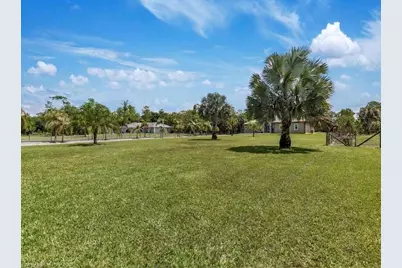 280 23rd St SW, Naples, FL 34117 - Photo 40
