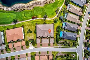 9366 Pocida Ct, Naples, FL 34119 - Photo 28