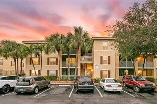 4121 Residence Drive, Fort Myers, FL 33901 - Photo 2