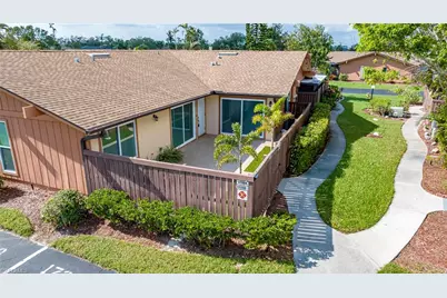 17334 Birchwood Ln, Fort Myers, FL 33908 - Photo 2