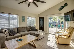 2589 Bayshore Dr, Matlacha, FL 33993 - Photo 12