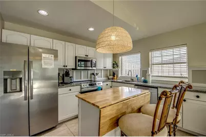 2589 Bayshore Dr, Matlacha, FL 33993 - Photo 16