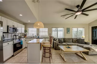 2589 Bayshore Dr, Matlacha, FL 33993 - Photo 14