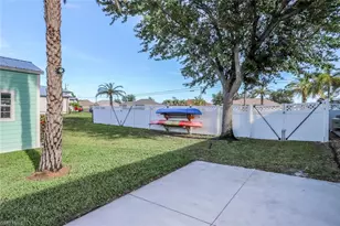 1702 NW 2nd Terrace, Cape Coral, FL 33993 - Photo 32