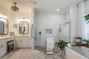 1702 NW 2nd Terrace, Cape Coral, FL 33993 - Photo 16