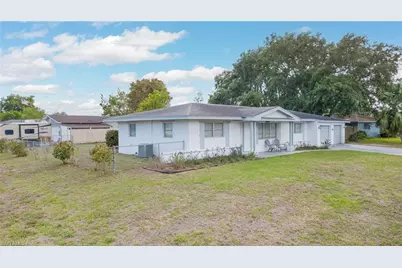 220 Punta Alta Ct, Lehigh Acres, FL 33936 - Photo 36