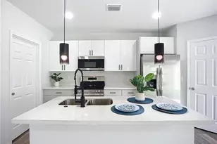 912 Anthony St E, Lehigh Acres, FL 33974 - Photo 4