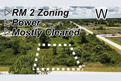 752 Gallo Ave S, Lehigh Acres, FL 33974 - Photo 2