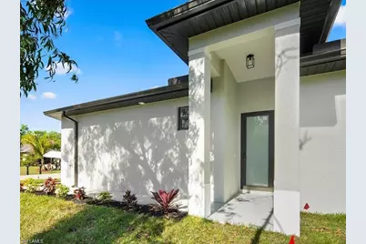 5208 28th St SW, Lehigh Acres, FL 33973 - Photo 4