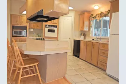 16168 Baton Rouge Ct, Fort Myers, FL 33908 - Photo 6