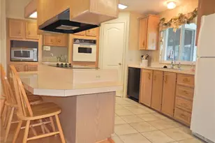 16168 Baton Rouge Ct, Fort Myers, FL 33908 - Photo 6