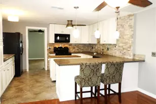 4436 Poinsettia St, Fort Myers, FL 33905 - Photo 4