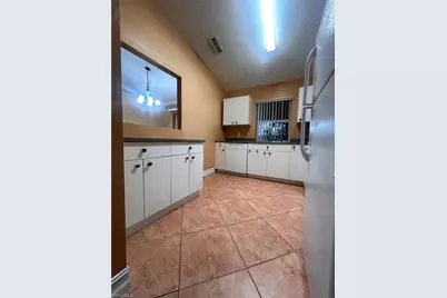 1045 NE 40th Ter, Cape Coral, FL 33909 - Photo 4