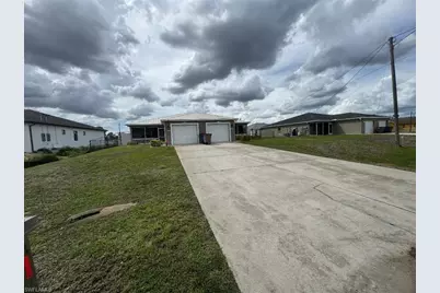 537/539 Alabama Rd S, Lehigh Acres, FL 33974 - Photo 2