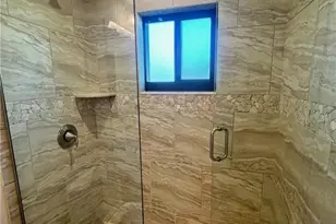 619 Beachwalk Cir, Naples, FL 34108 - Photo 18