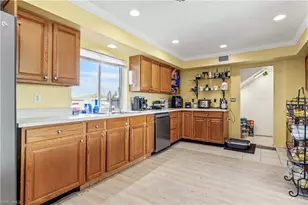906 NE 2nd Ave, Cape Coral, FL 33909 - Photo 14