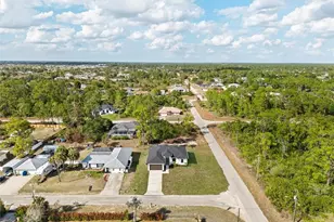 735 Chavers St, Lehigh Acres, FL 33974 - Photo 4