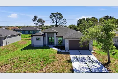 431 Palmyra Ave, Lehigh Acres, FL 33974 - Photo 2