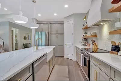 8517 S Lake Cir, Fort Myers, FL 33908 - Photo 10